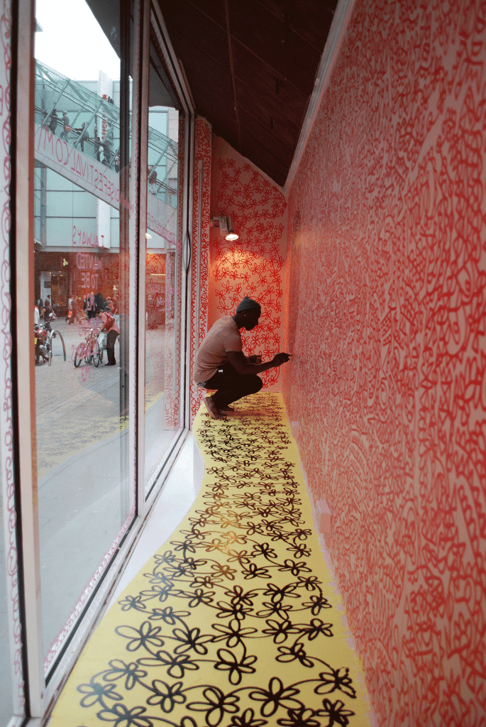 noiselab-installation-manchester-exhibition-artist-benaiah-matheson-photo-by-richard-mullany-2010-1